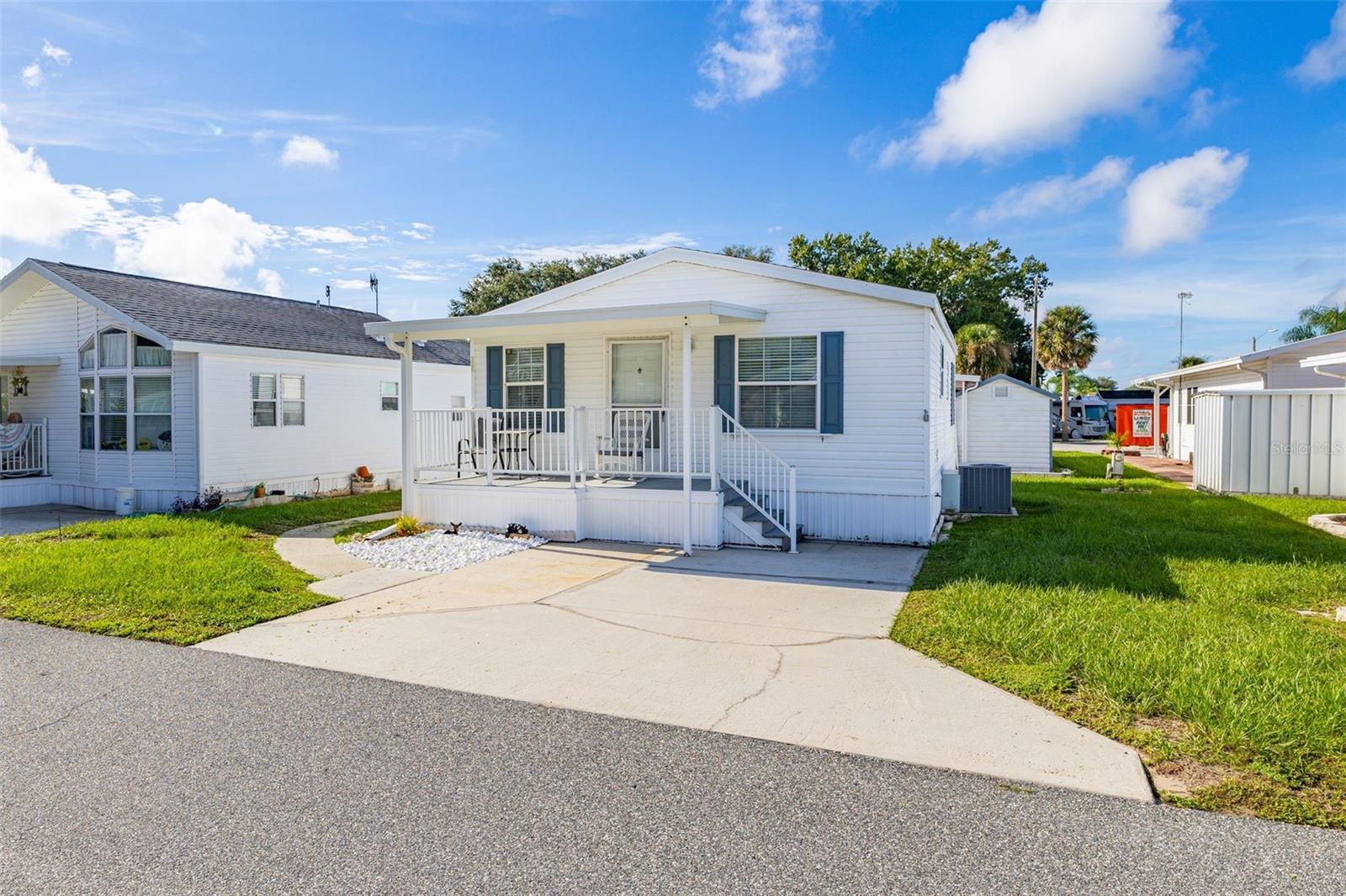 Photo of 339 CITRUS RIDGE DRIVE DAVENPORT FL 33837