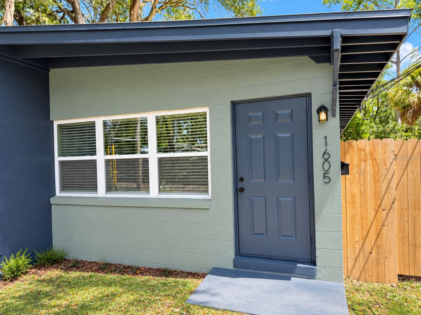 Photo of 1605 DAUPHIN LANE ORLANDO FL 32803