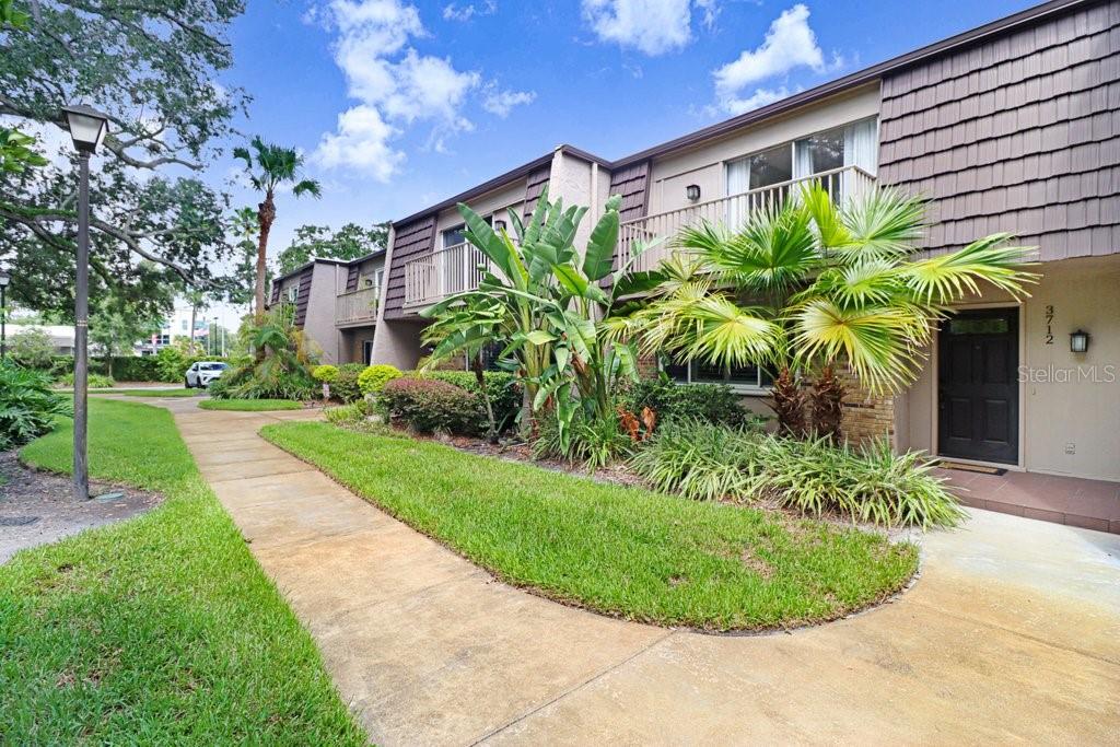 Photo of 3712 CARROLLBROOK ROAD #3712 TAMPA FL 33618