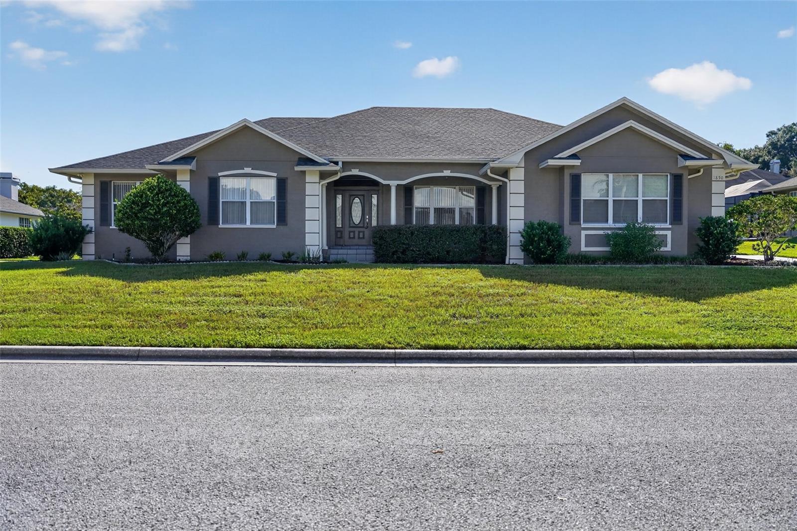 Photo of 1850 SANDY KNOLL CIRCLE LAKELAND FL 33813
