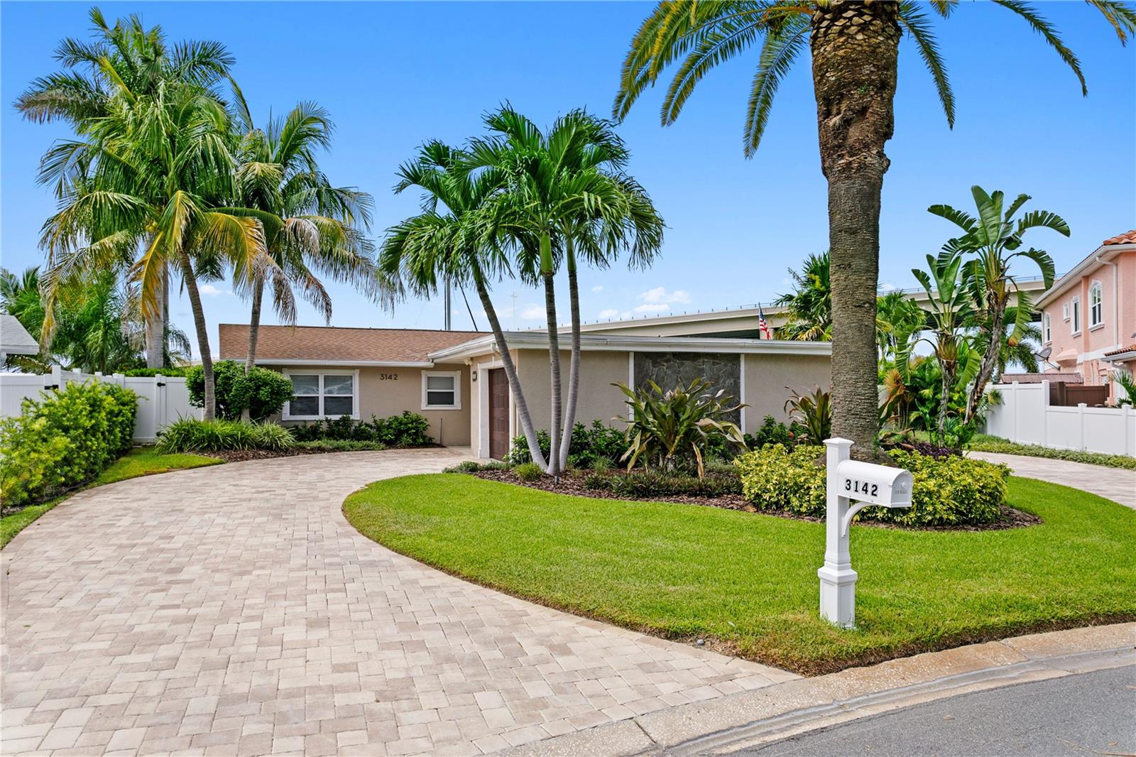 Photo of 3142 W VINA DEL MAR BOULEVARD ST PETE BEACH FL 33706