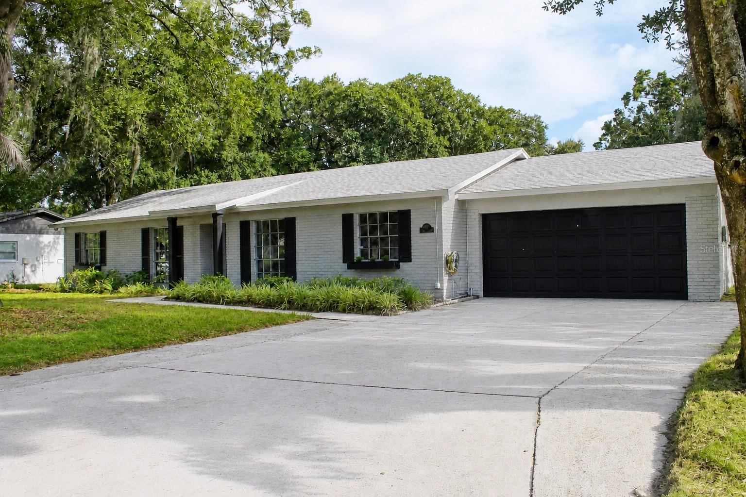 Photo of 13808 CHERRY BROOK LANE TAMPA FL 33618