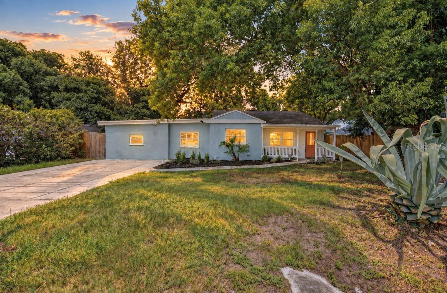 Photo of 2829 LAKE MARGARET DRIVE ORLANDO FL 32806