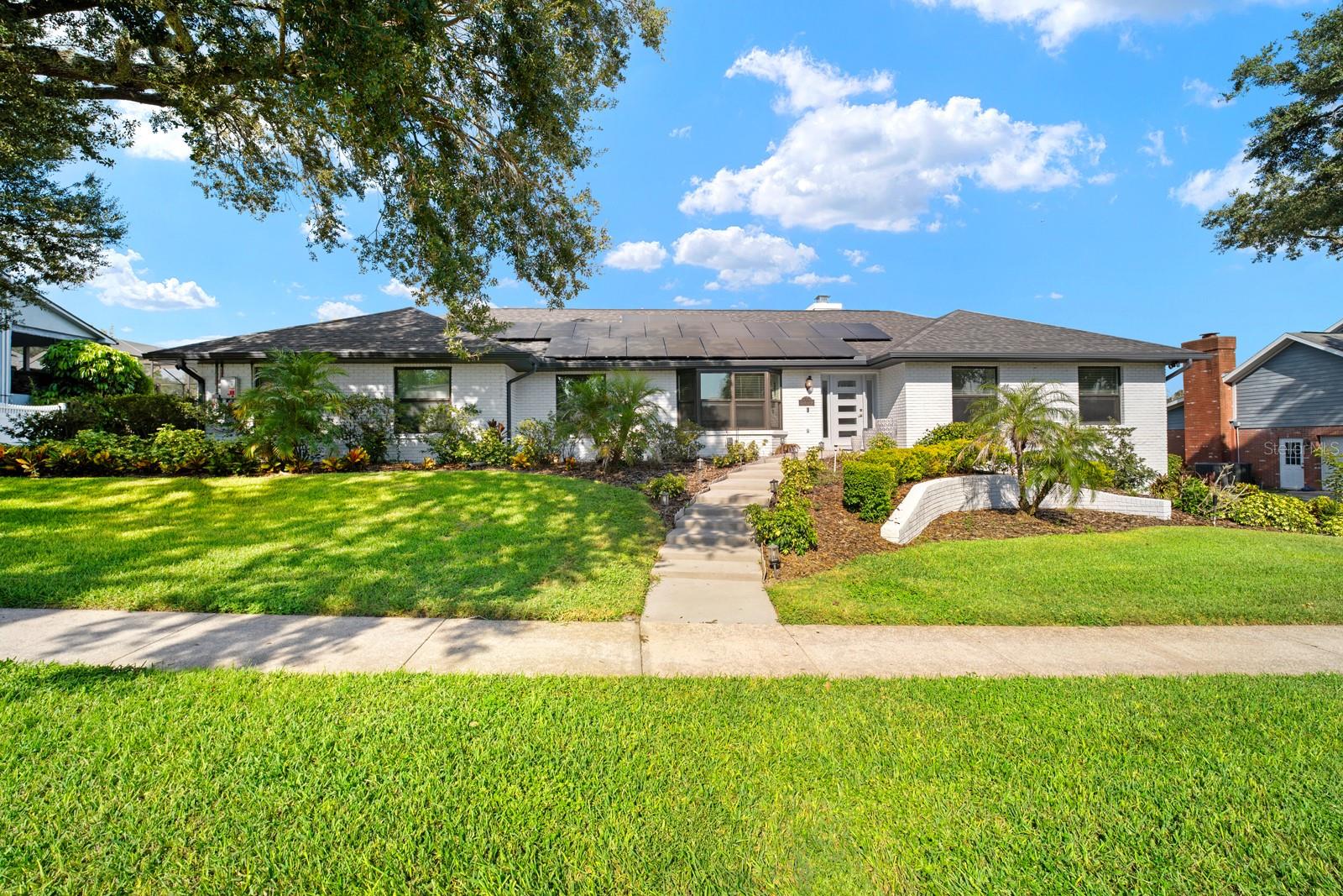 Photo of 2709 FAIRWAY VIEW DRIVE VALRICO FL 33596