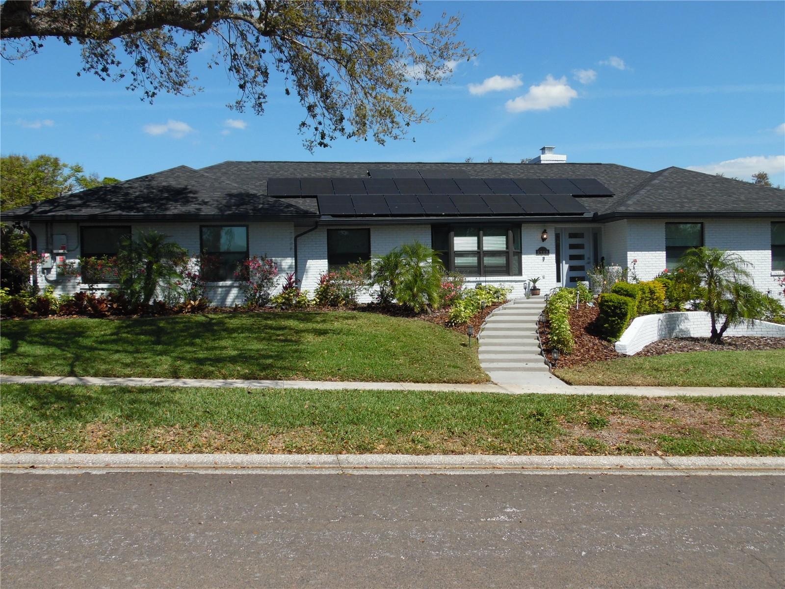 Photo of 2709 FAIRWAY VIEW DRIVE VALRICO FL 33596