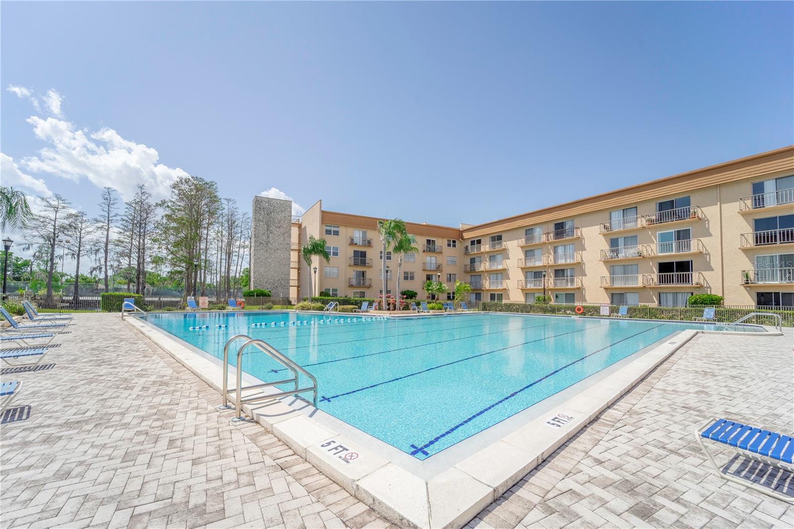 Photo of 5820 N CHURCH AVENUE #422 TAMPA FL 33614