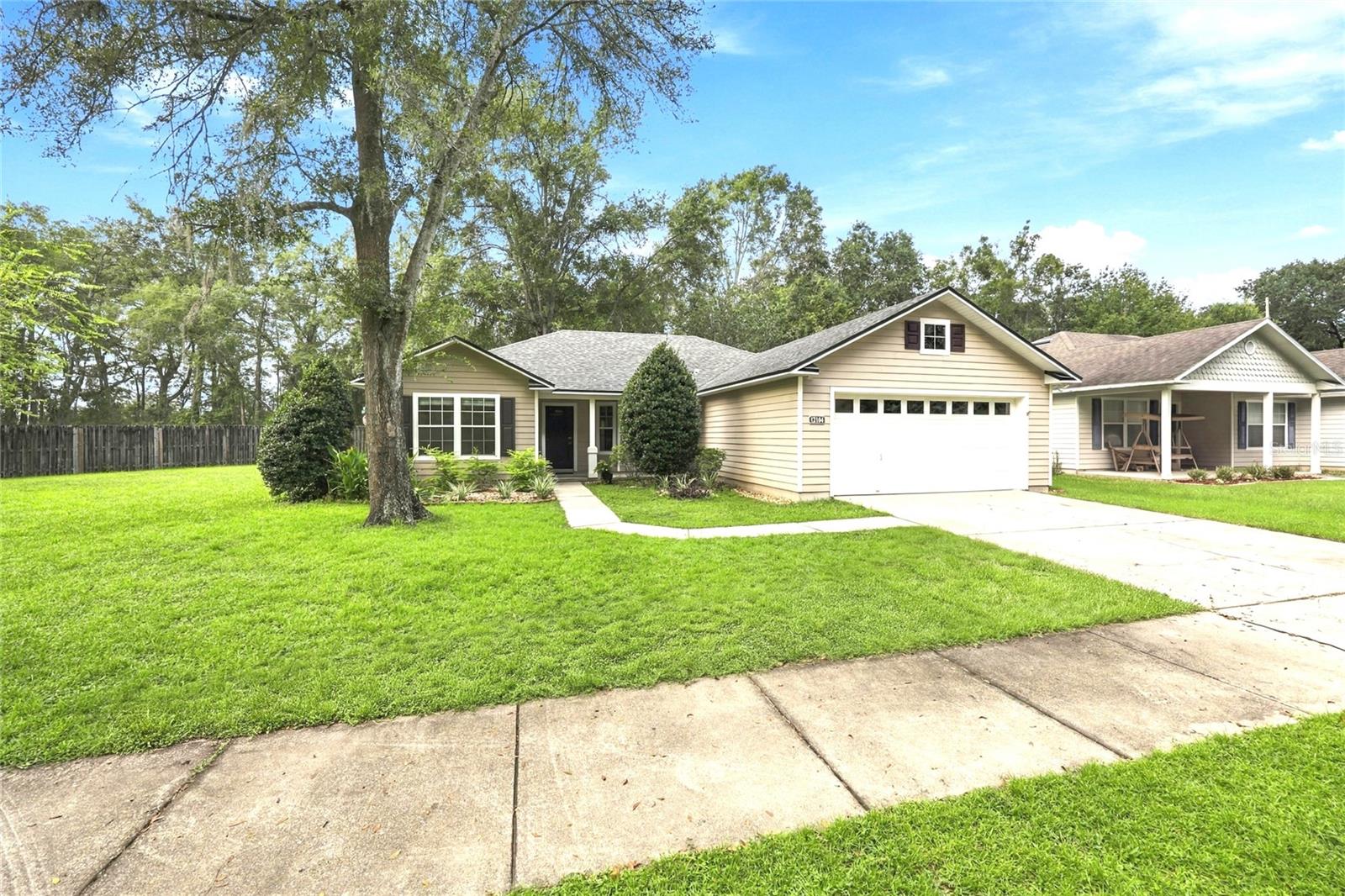 Photo of 12104 NW 162ND DRIVE ALACHUA FL 32615