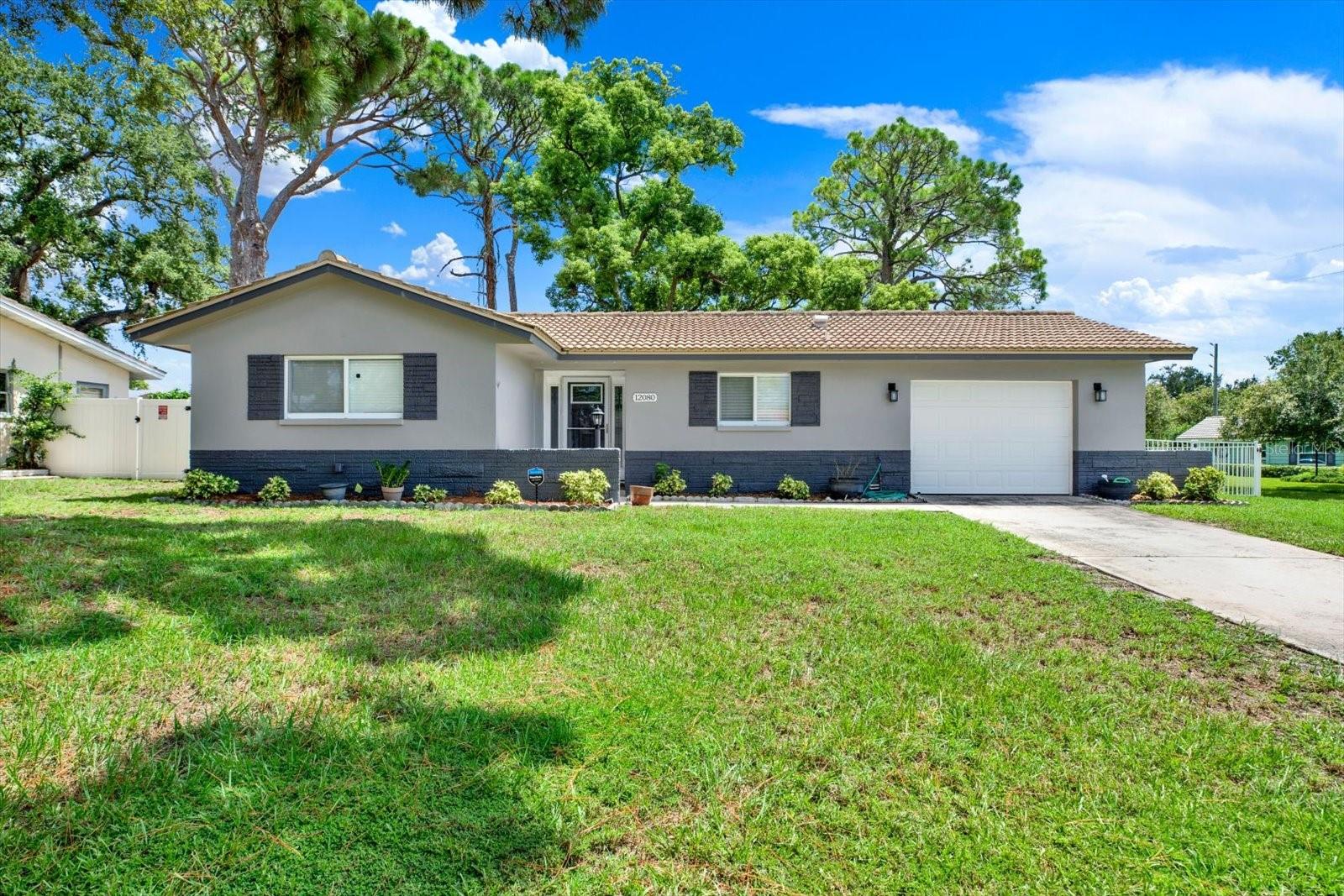 Photo of 12080 68TH TERRACE SEMINOLE FL 33772