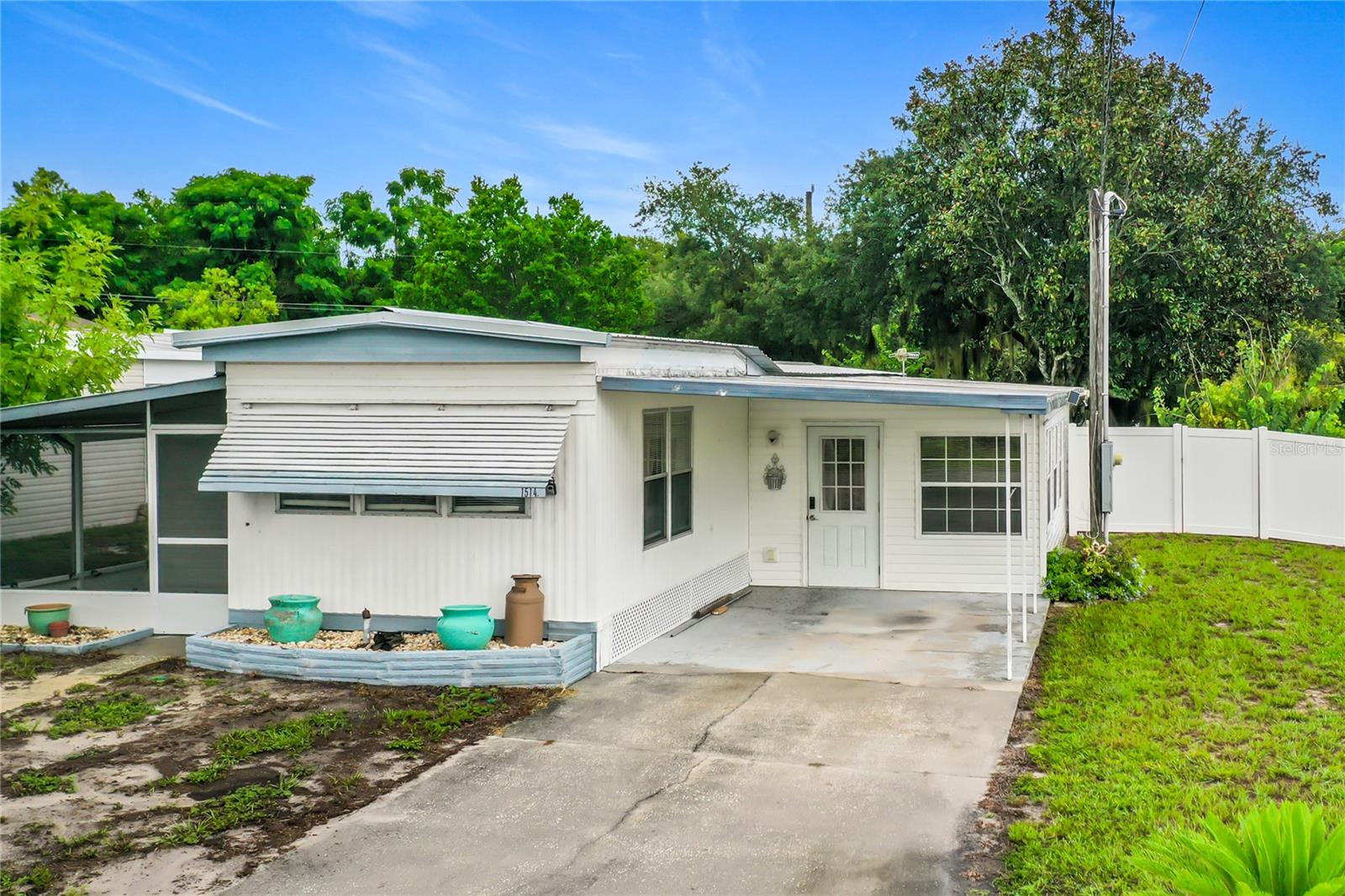 Photo of 1514 RIDGE ROAD TAVARES FL 32778