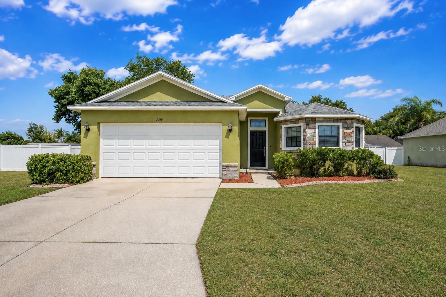 Photo of 7019 HEATHERBROOK DRIVE LAKELAND FL 33809