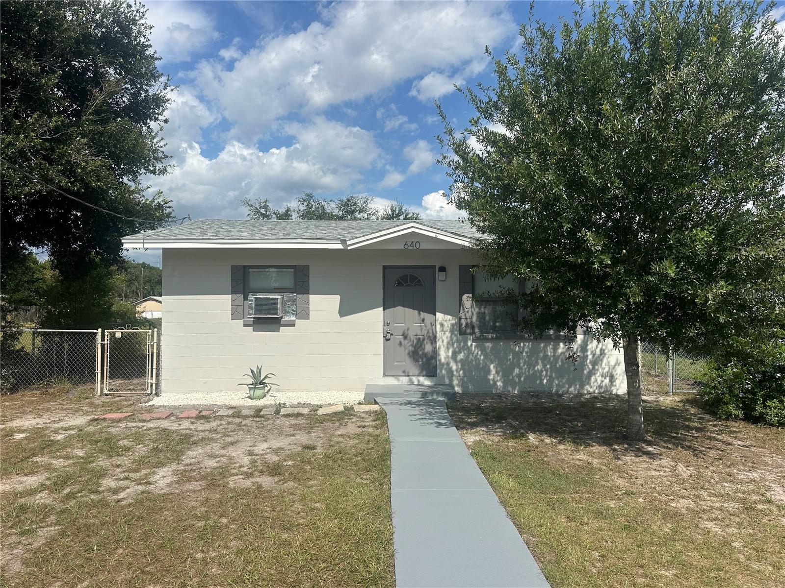 Photo of 640 N 8TH STREET EAGLE LAKE FL 33839