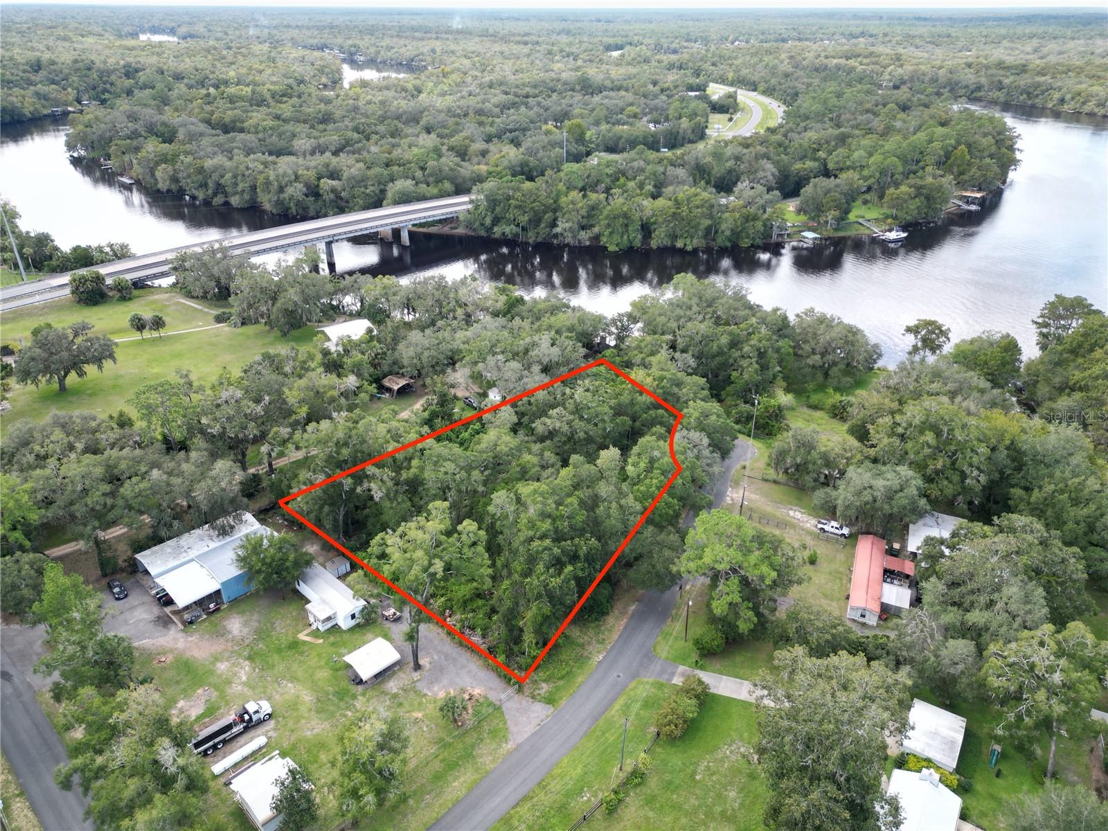 Photo of LAKE AVENUE FANNING SPRINGS FL 32693