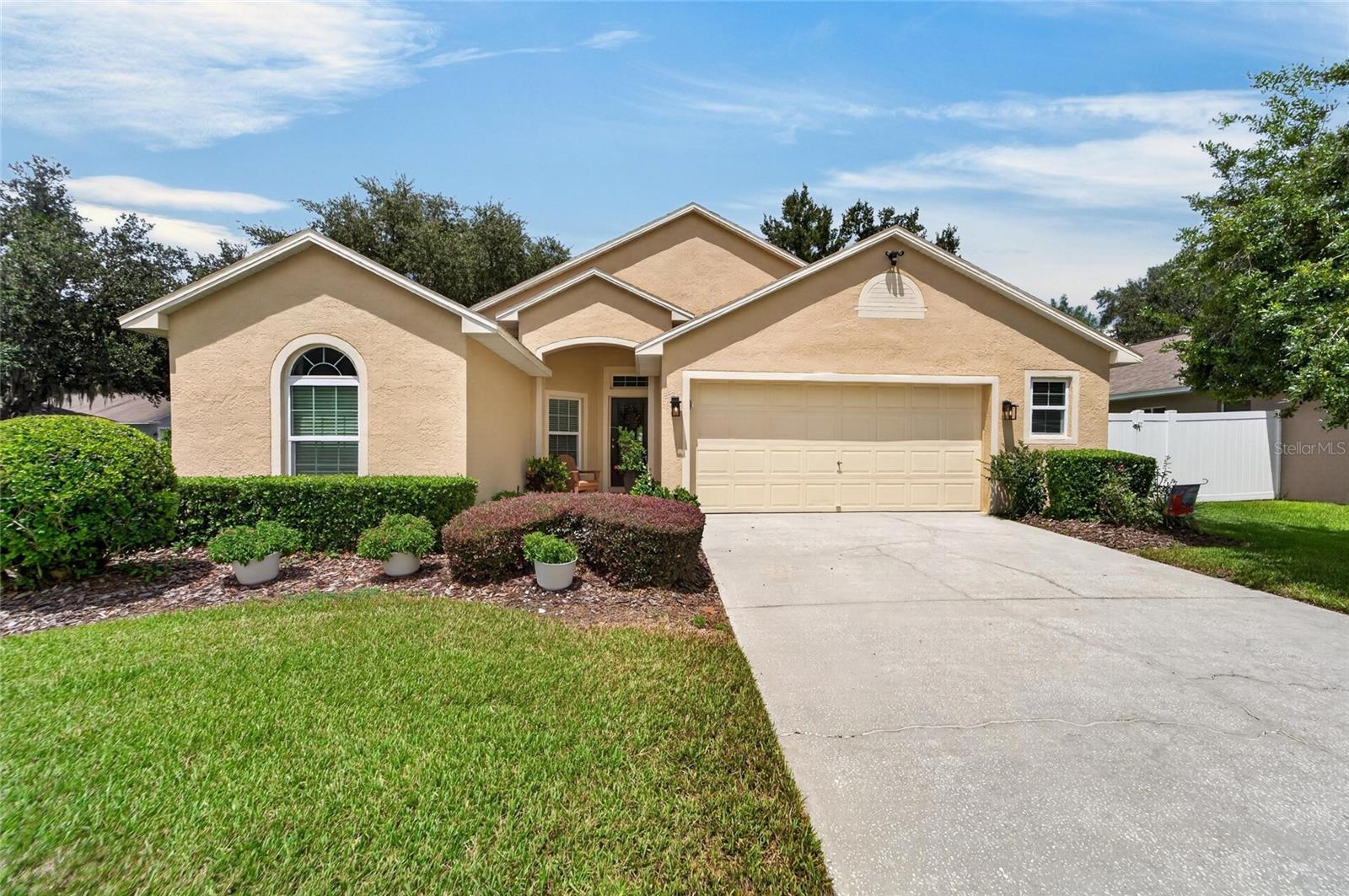 Photo of 3132 BEAVER POND TRAIL VALRICO FL 33596
