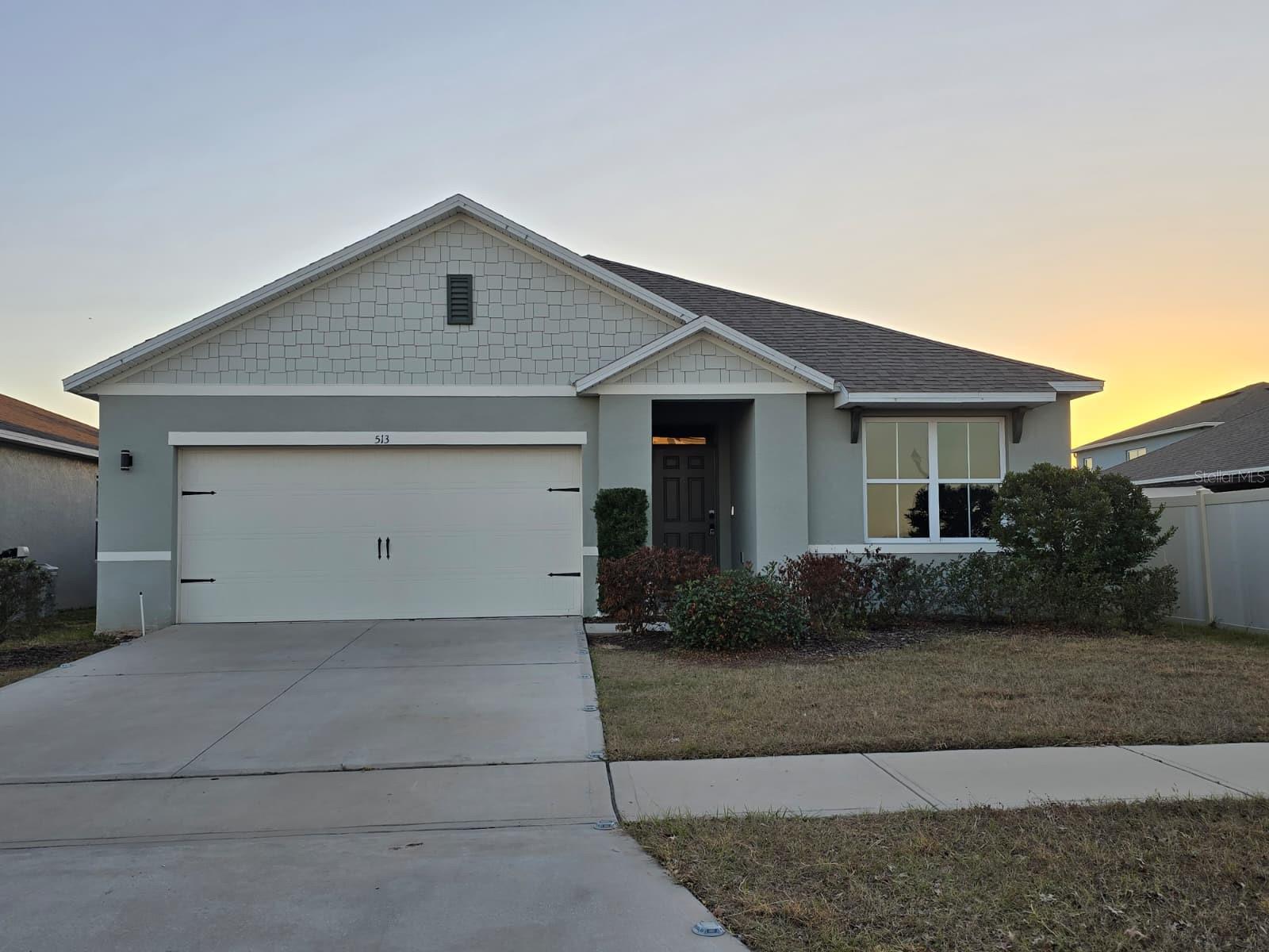 Photo of 513 NICKEN GROVE DAVENPORT FL 33837