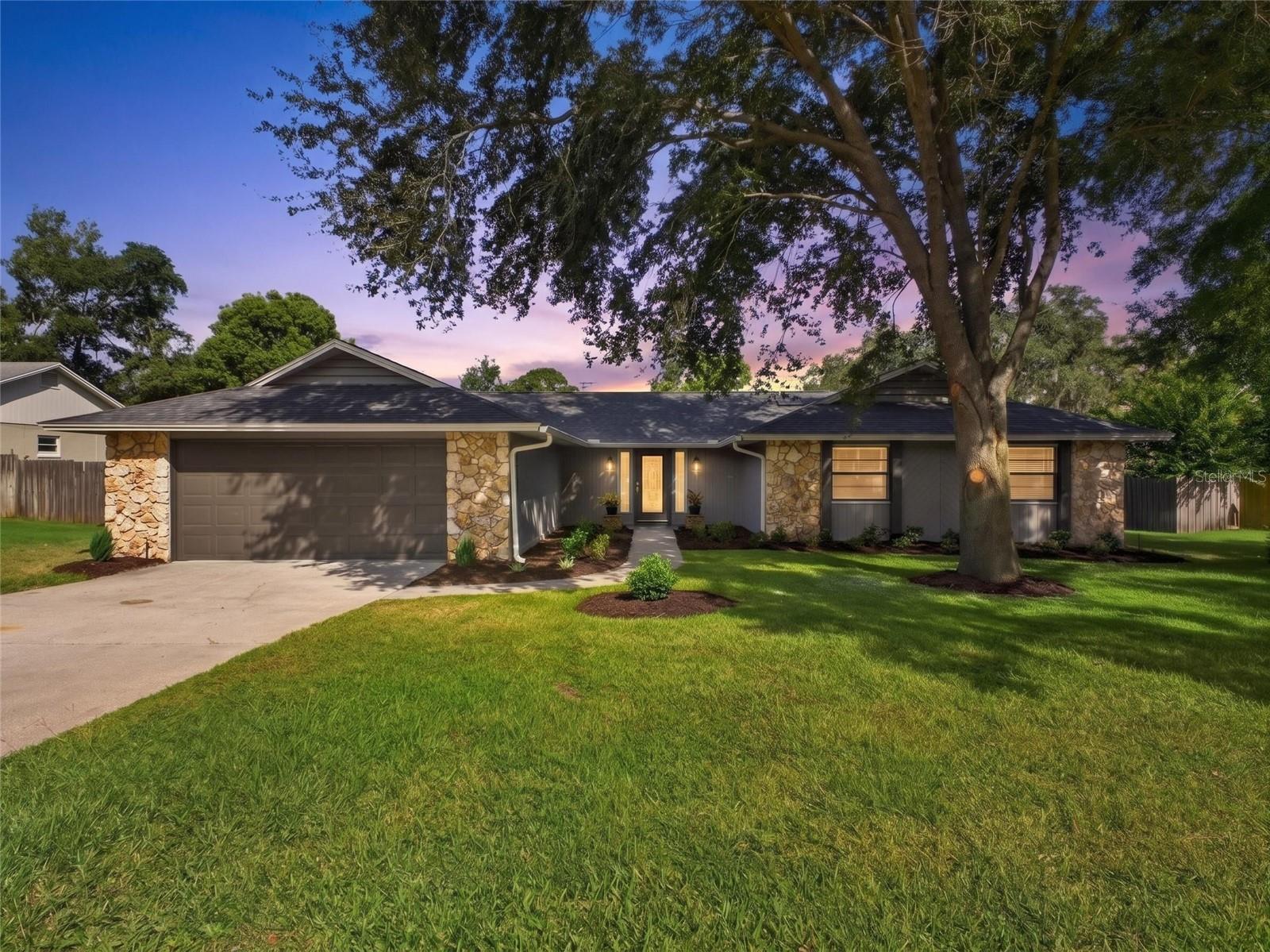 Photo of 2183 BENT OAK DRIVE APOPKA FL 32712