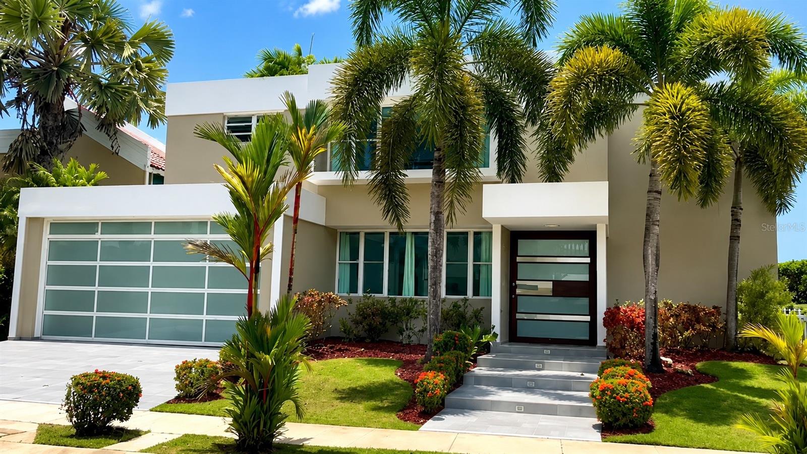 Photo of J51 CALLE CARMO DORADO PR 00646