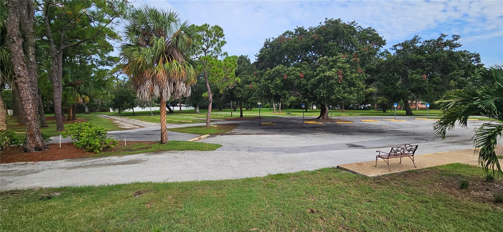 Photo of 11501 WALKER AVENUE SEMINOLE FL 33772