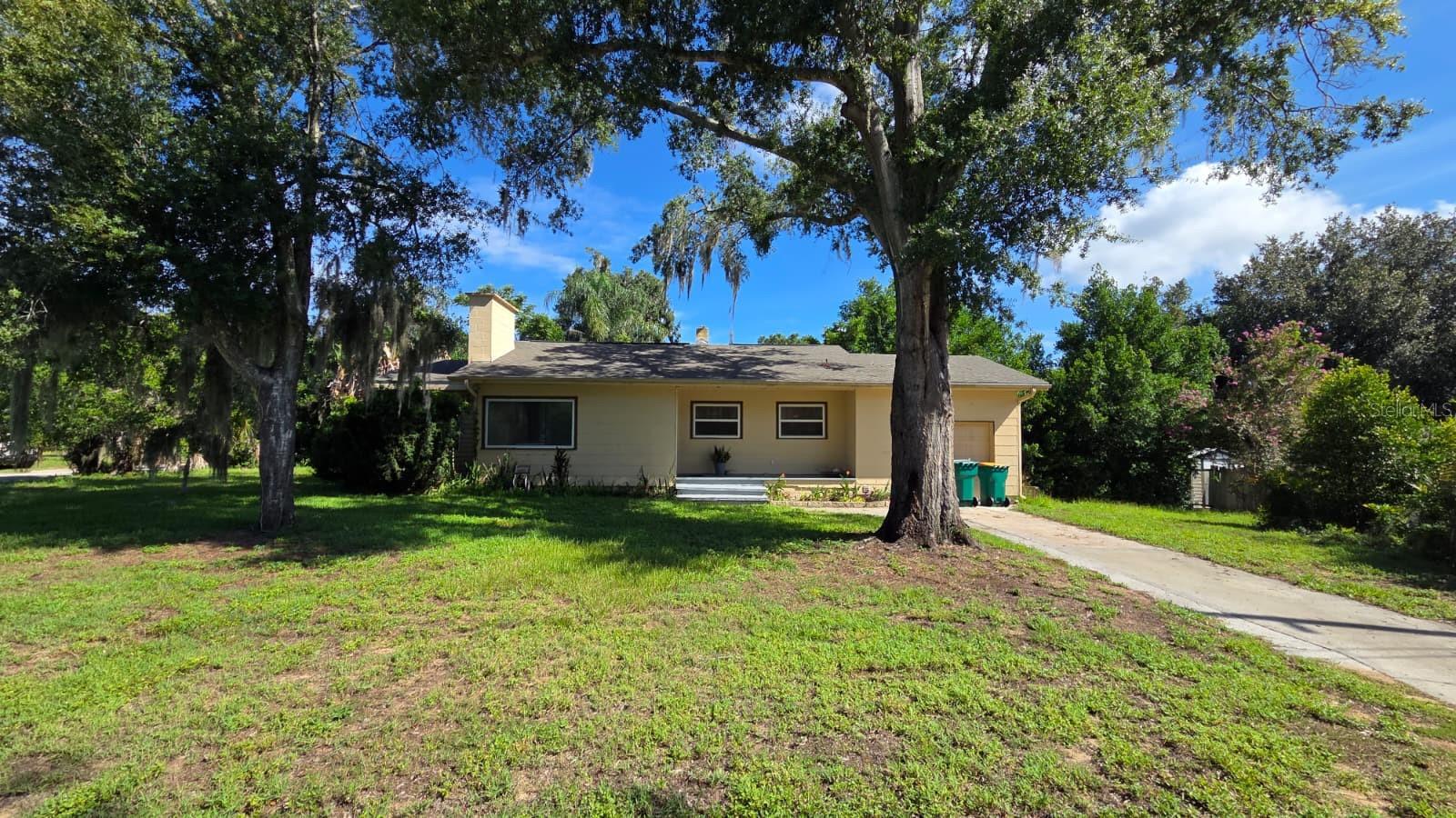 Photo of 1301 SCENIC AVENUE EUSTIS FL 32726