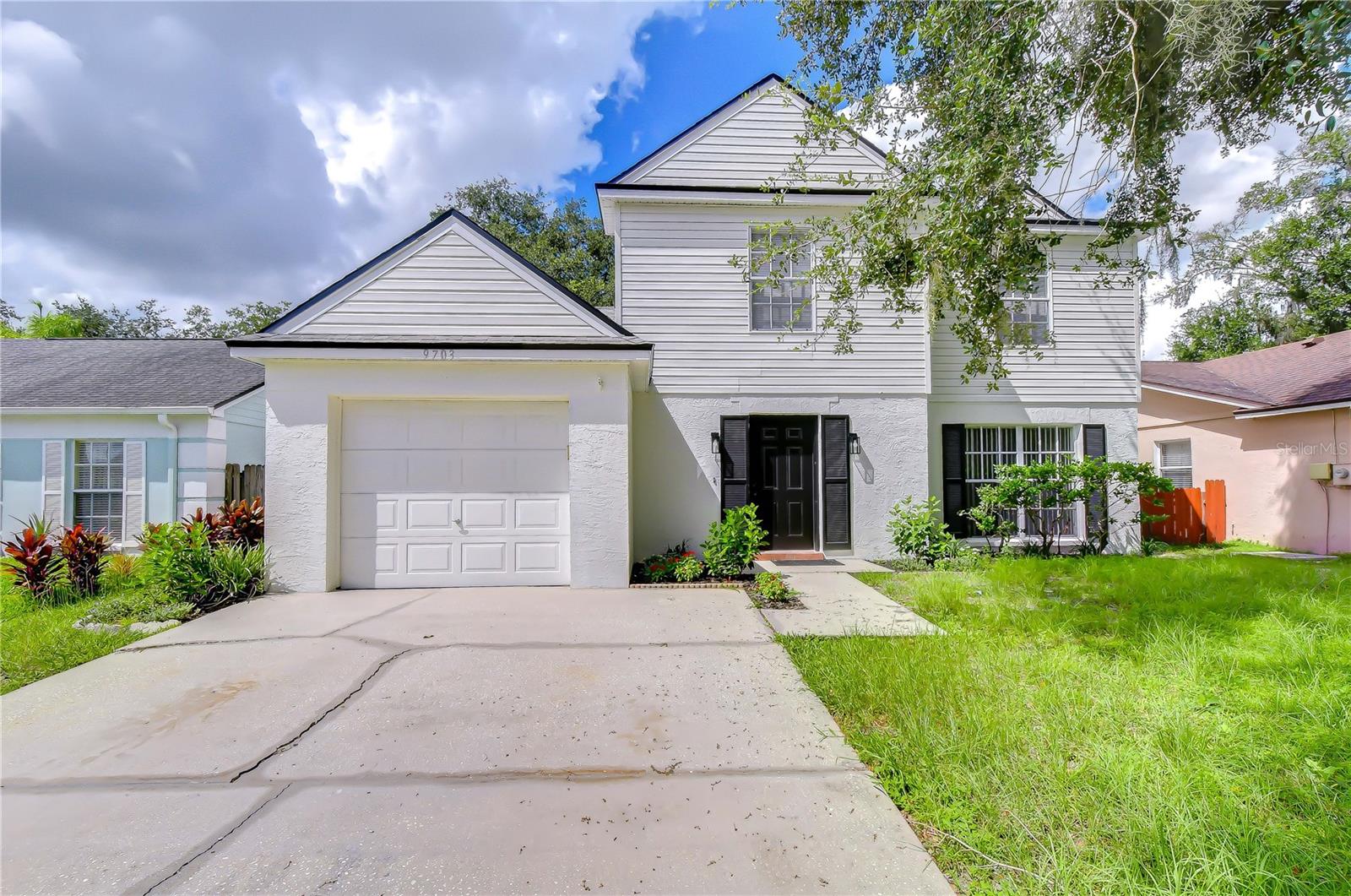 Photo of 9703 FOX HOLLOW ROAD TAMPA FL 33647