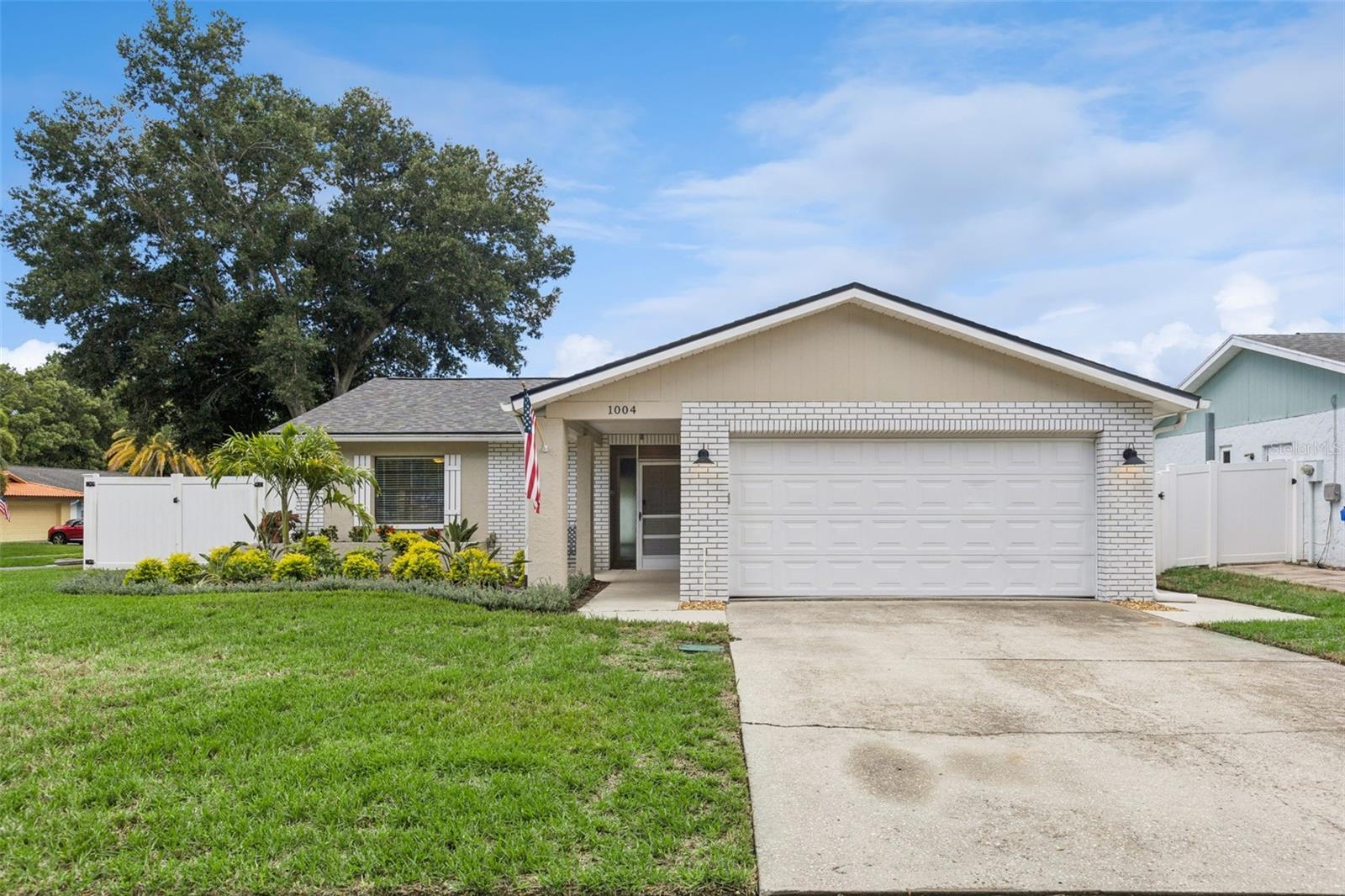 Photo of 1004 VINEYARD COURT DUNEDIN FL 34698