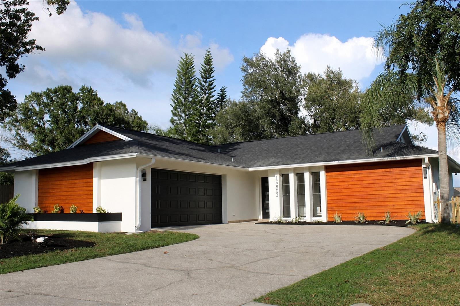Photo of 15803 IRONWARE PLACE TAMPA FL 33624