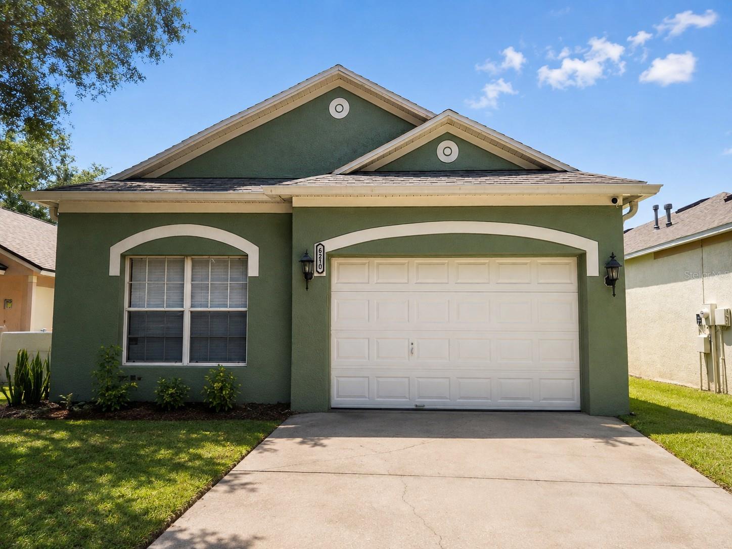 Photo of 6210 KITERIDGE DRIVE LITHIA FL 33547
