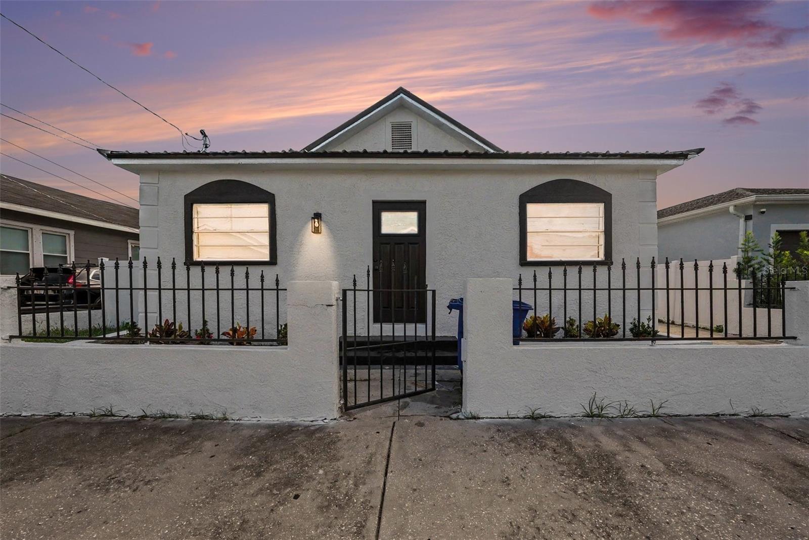 Photo of 2923 SANCHEZ STREET TAMPA FL 33605
