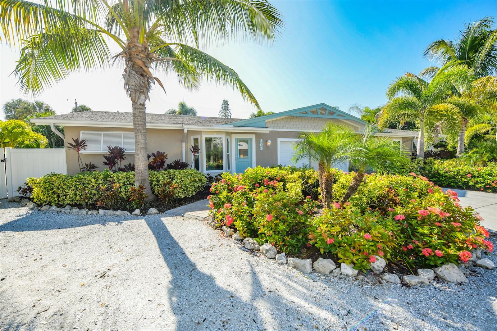 Photo of 205 82ND STREET HOLMES BEACH FL 34217