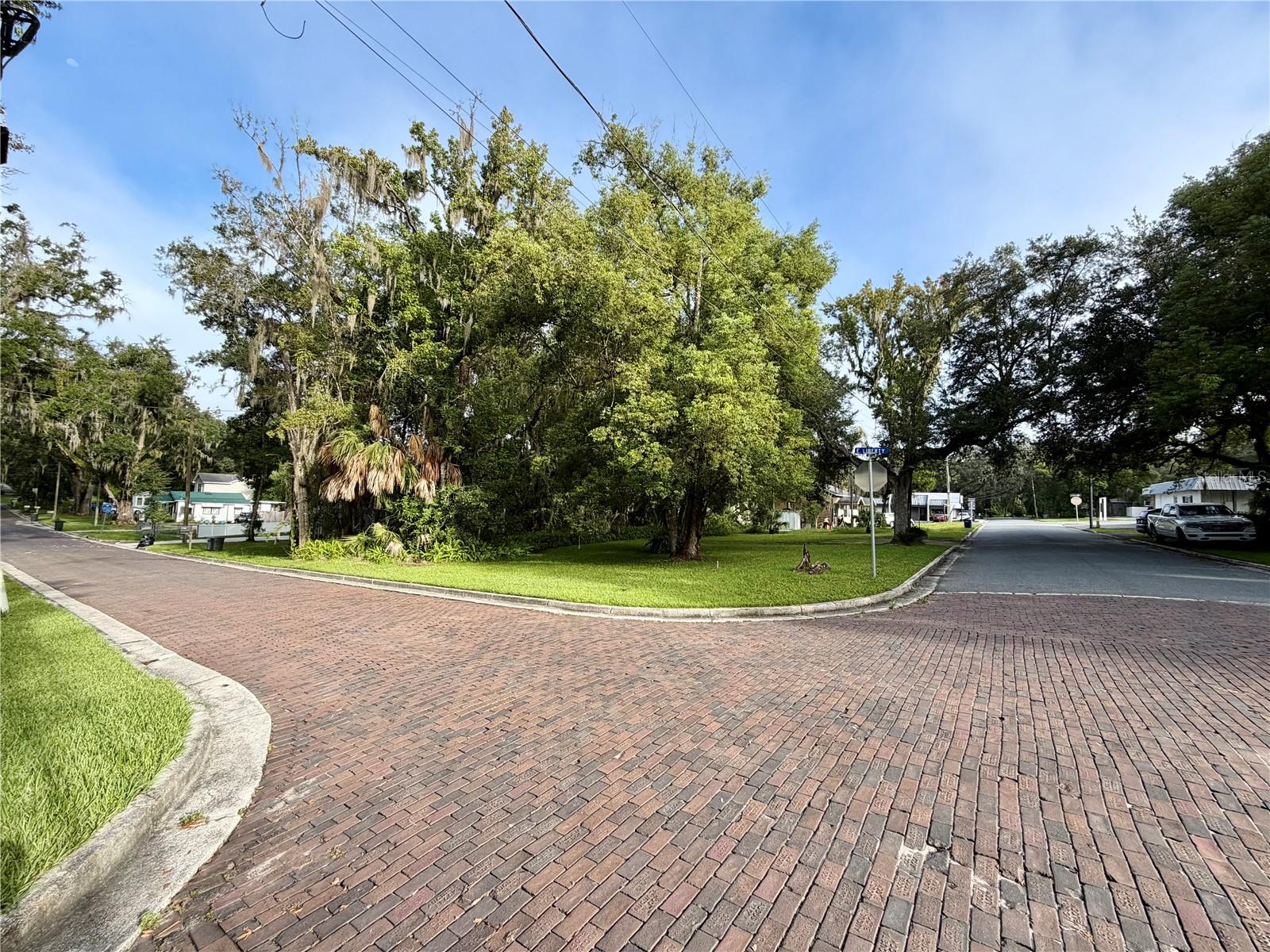 Photo of E LIBERTY STREET BROOKSVILLE FL 34601