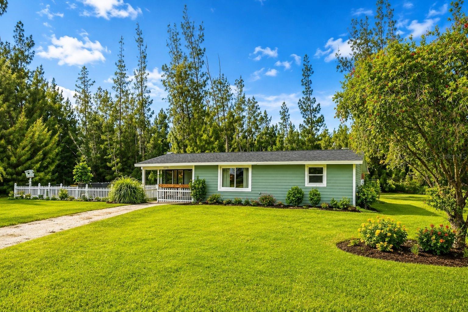 Photo of 4275 SOUTHLAND AVENUE PORT CHARLOTTE FL 33953