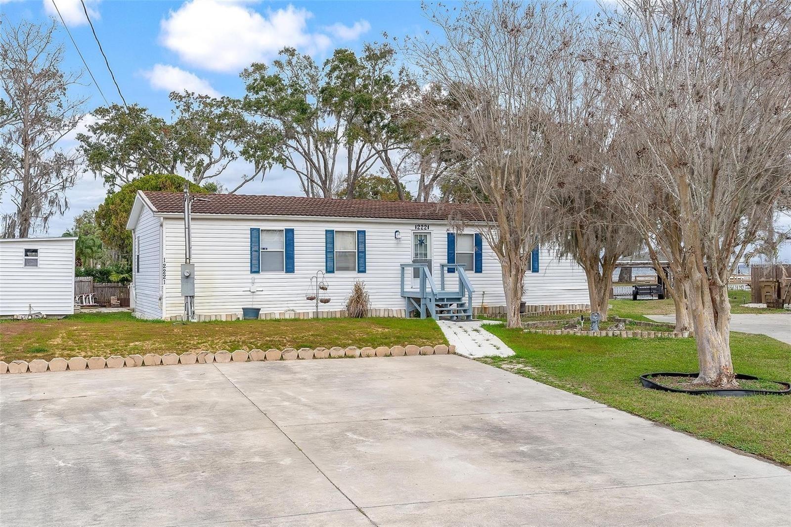 Photo of 12221 HELENA COURT LEESBURG FL 34788