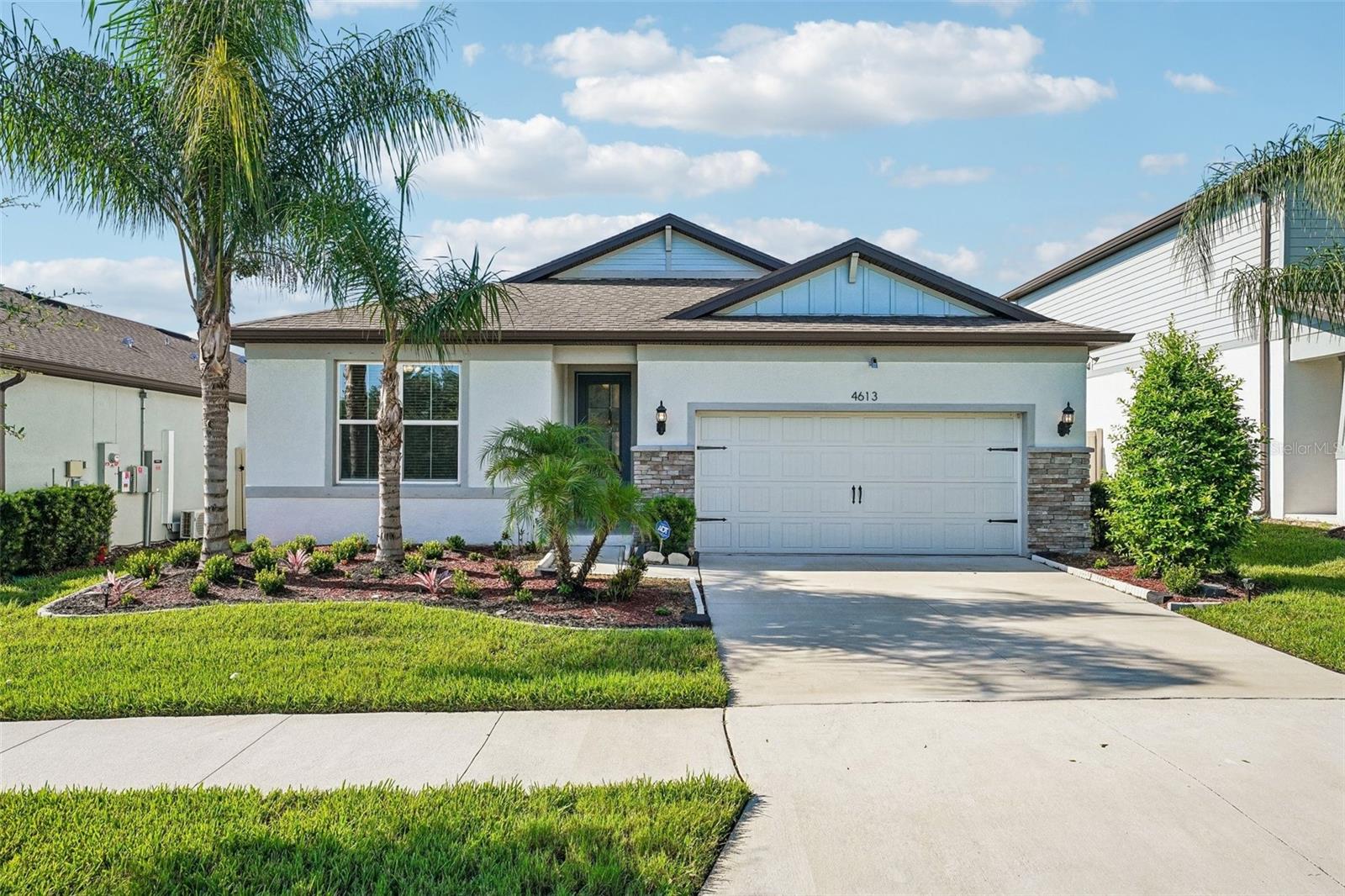 Photo of 4613 DOVER BLUFF COURT VALRICO FL 33594