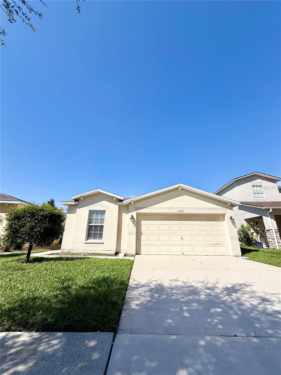Photo of 7731 CARRIAGE POINTE DRIVE GIBSONTON FL 33534