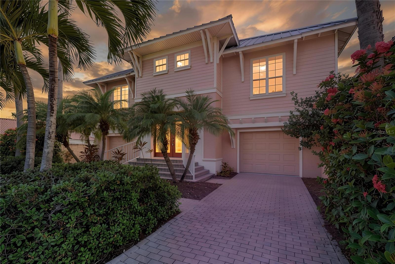 Photo of 102 WIMBLEDON COURT REDINGTON SHORES FL 33708