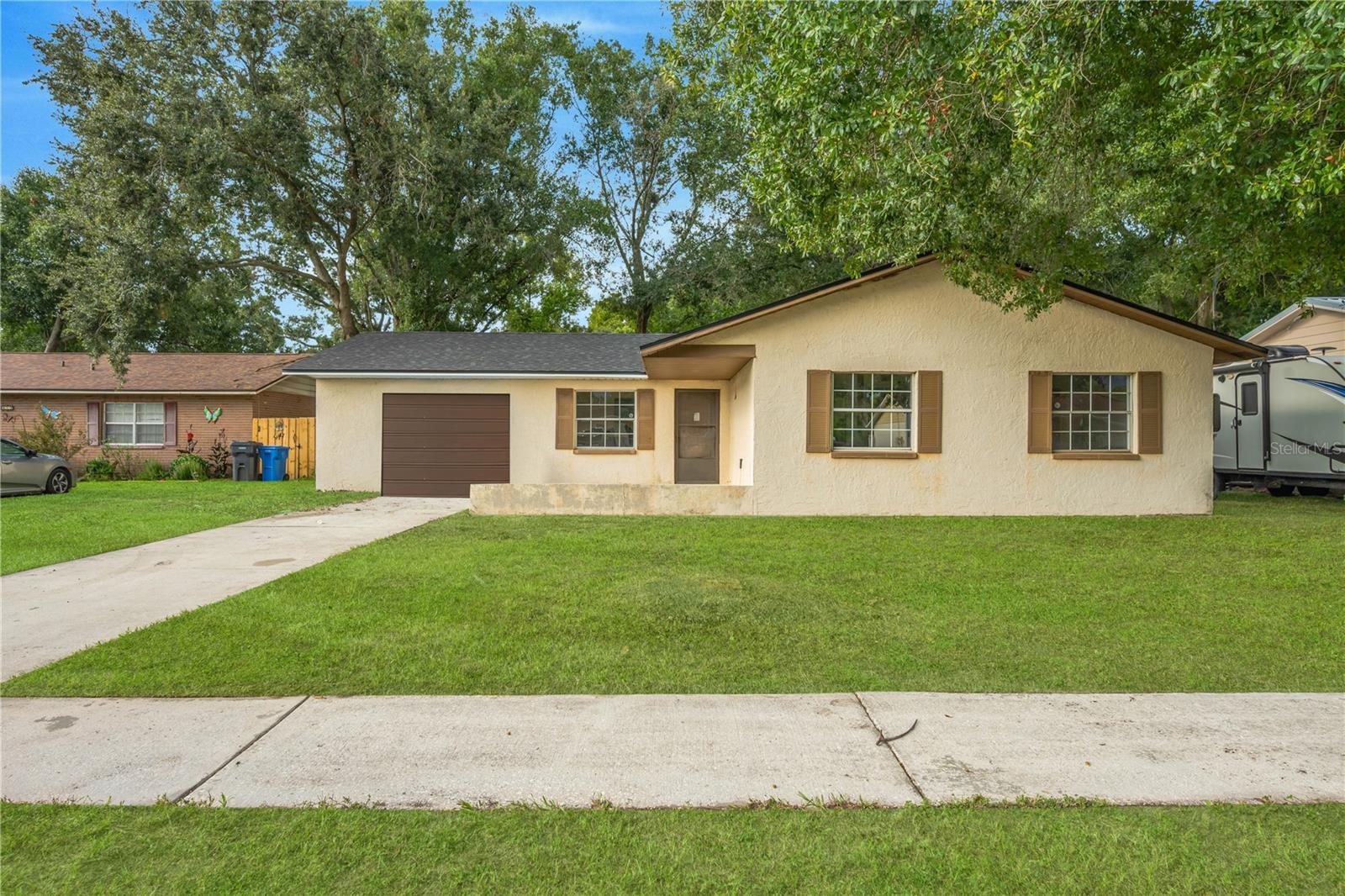 Photo of 410 TIMBER CREEK DRIVE BRANDON FL 33510