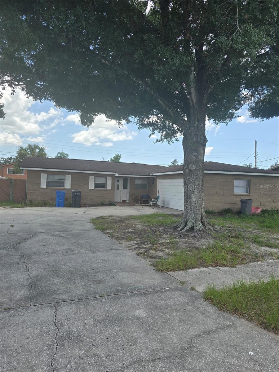 Photo of 1218 LORIE CIRCLE BRANDON FL 33510