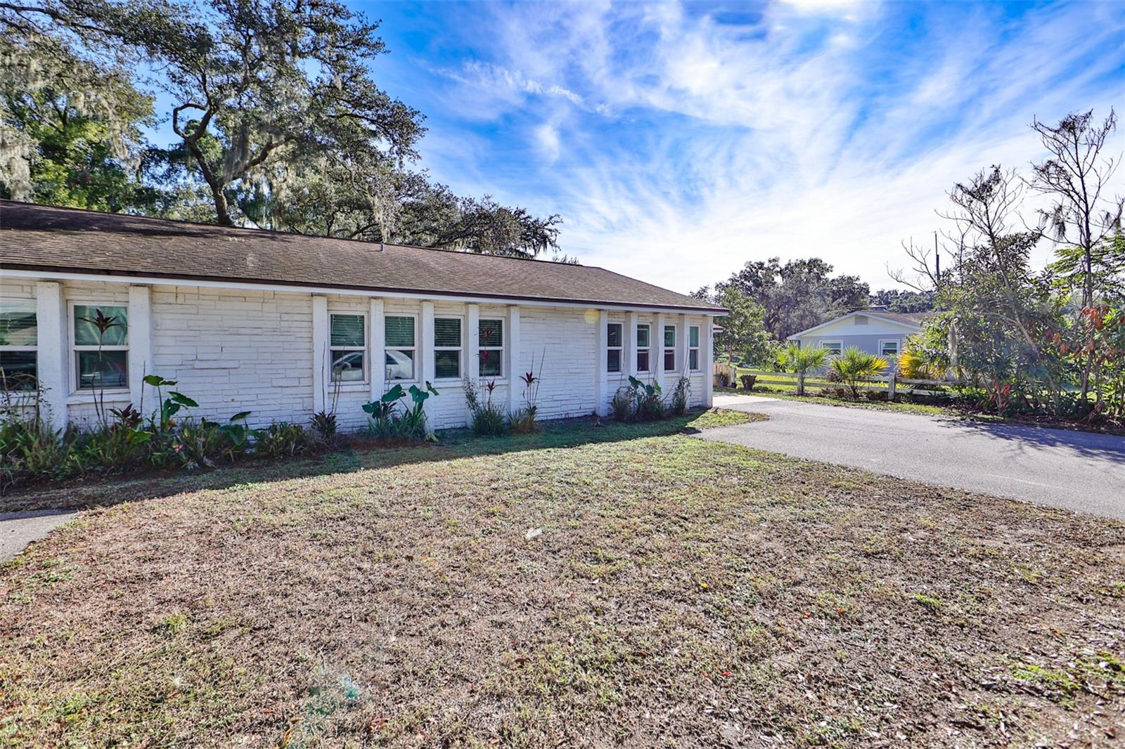 Photo of 103 N KINGSWAY ROAD SEFFNER FL 33584