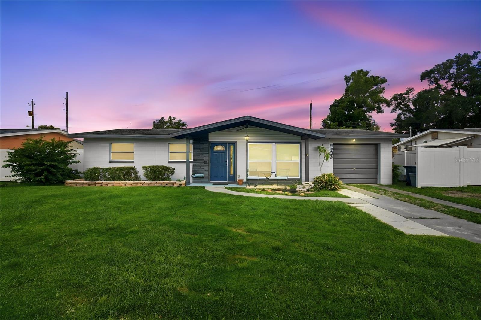 Photo of 2609 AUBURN AVENUE TAMPA FL 33614