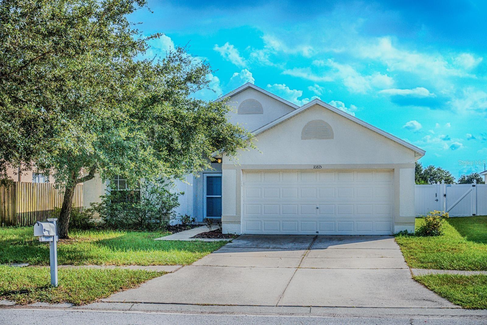 Photo of 10815 LAKESIDE VISTA DRIVE RIVERVIEW FL 33569
