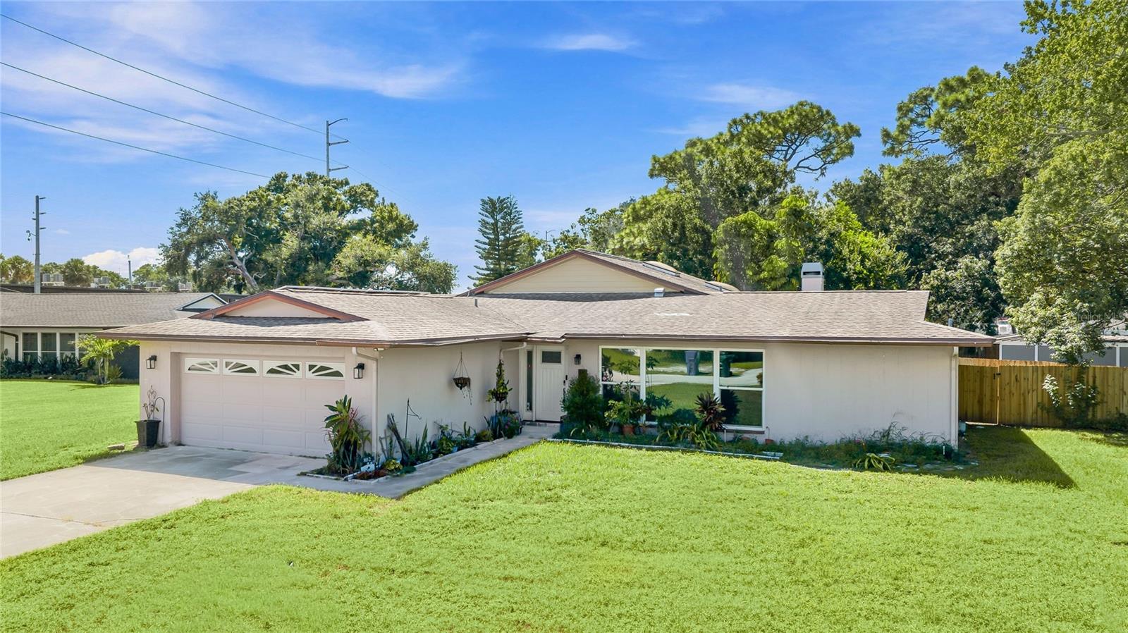Photo of 802 EMBASSY ROAD LARGO FL 33771