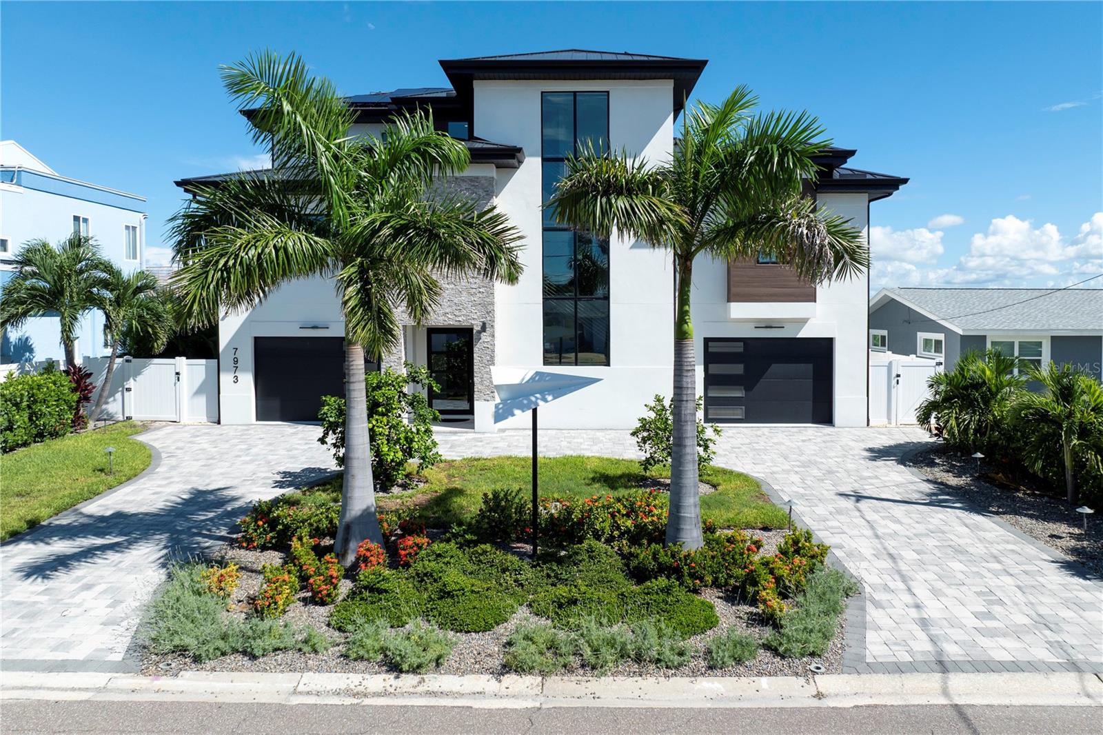 Photo of 7973 CAUSEWAY BOULEVARD ST PETERSBURG FL 33707