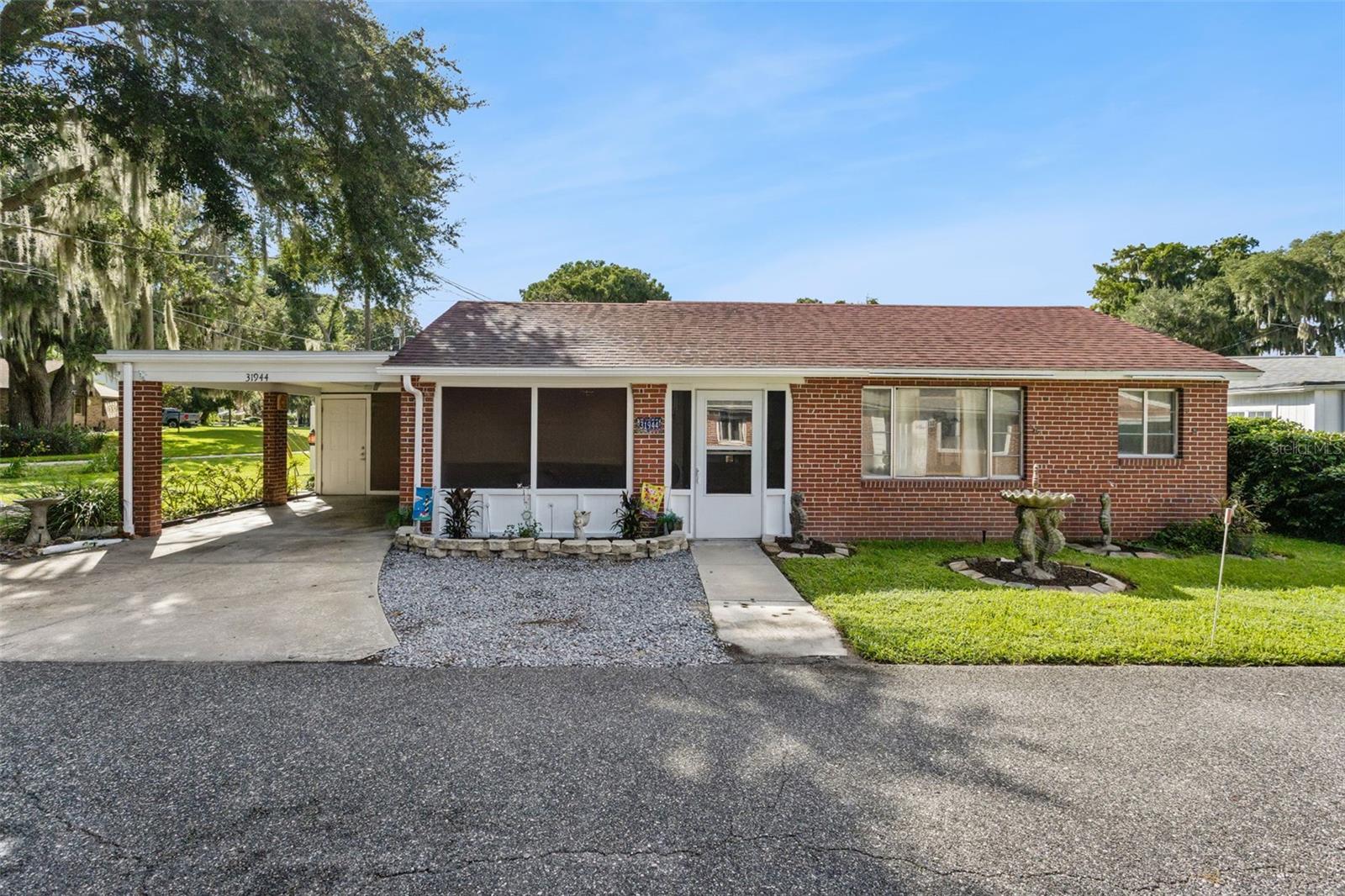 Photo of 31944 ELIZABETH LANE TAVARES FL 32778