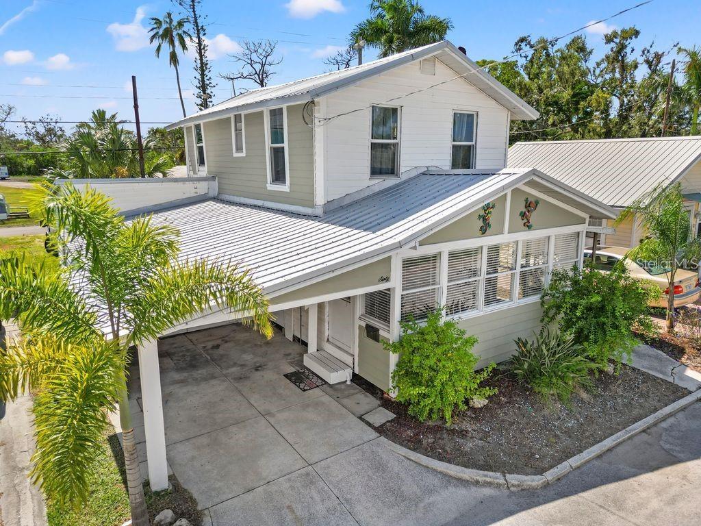 Photo of 60 BRADEN CASTLE DRIVE BRADENTON FL 34208