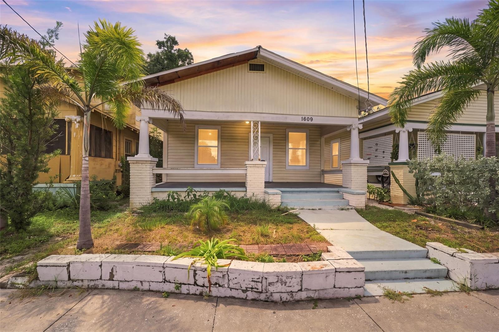 Photo of 1609 E LAKE AVENUE TAMPA FL 33610