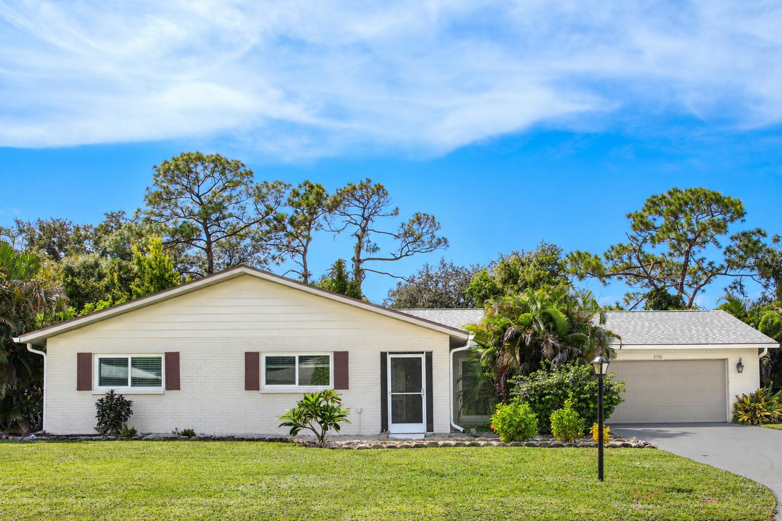 Photo of 5726 TIMBER LAKE DRIVE SARASOTA FL 34243