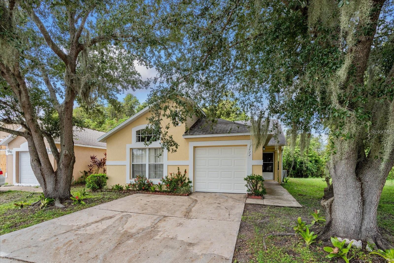 Photo of 2422 PARSONS POND CIRCLE KISSIMMEE FL 34743