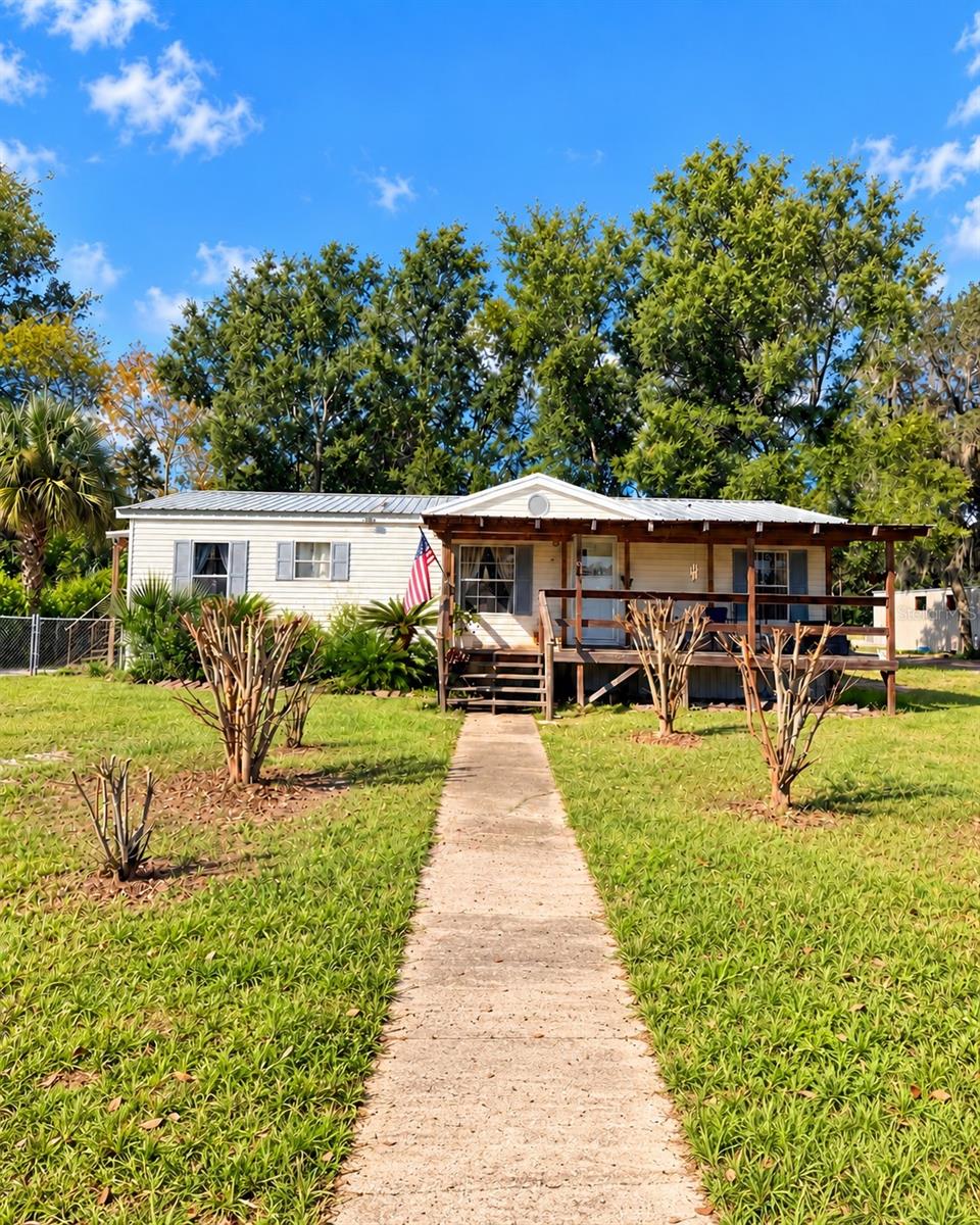 Photo of 230 E RODGERS BOULEVARD CHIEFLAND FL 32626