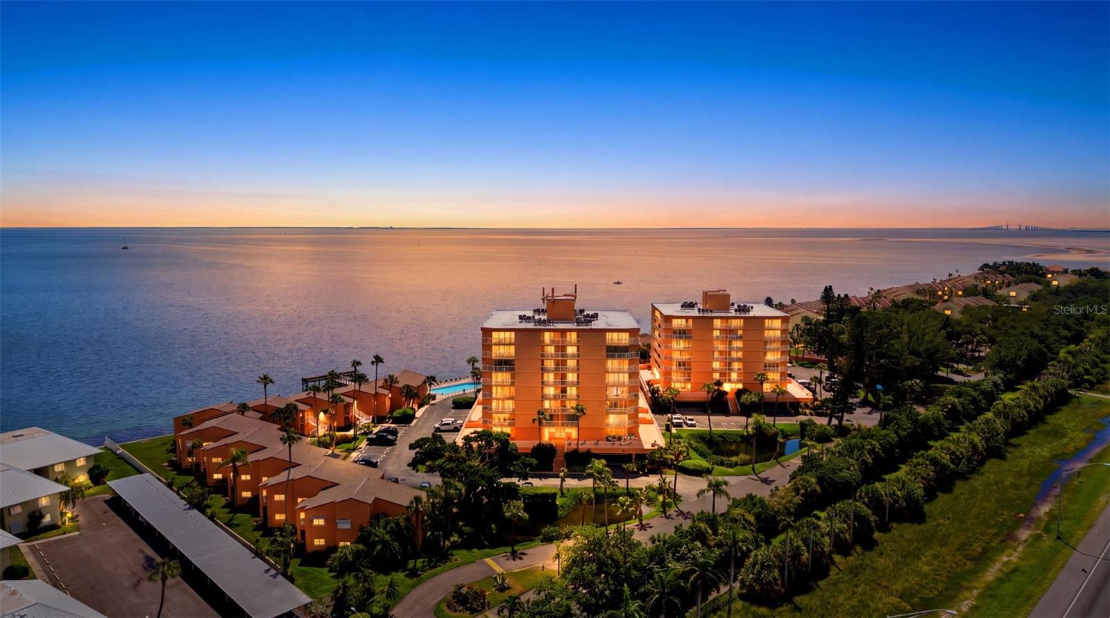 Photo of 7432 SUNSHINE SKYWAY LANE #506 ST PETERSBURG FL 33711