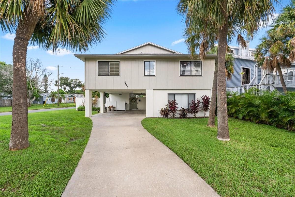 Photo of 4675 CHANCELLOR CIRCLE ST PETERSBURG FL 33703