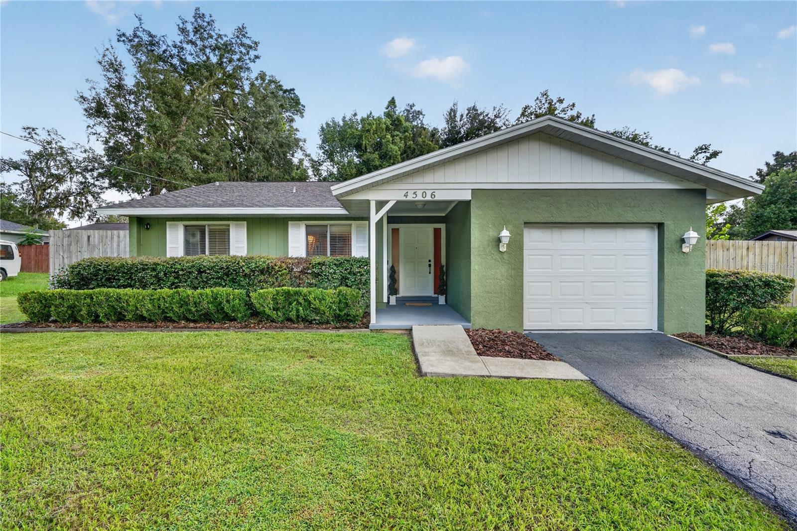 Photo of 4506 NE 8TH PLACE OCALA FL 34470